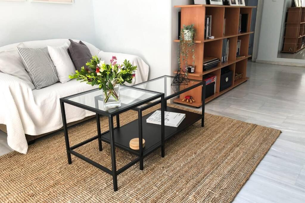 Your Cozy Downtown Home - Apartment Lárisza Kültér fotó