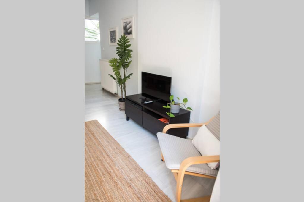 Your Cozy Downtown Home - Apartment Lárisza Kültér fotó